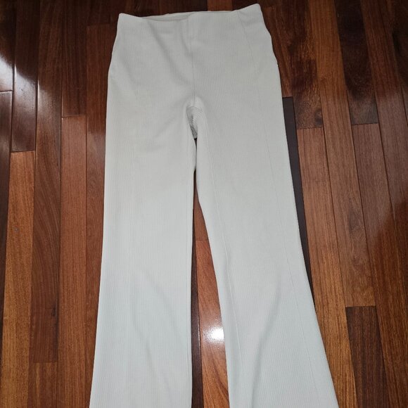 Lululemon Ribbed Flared Pants - Picture 1 of 4